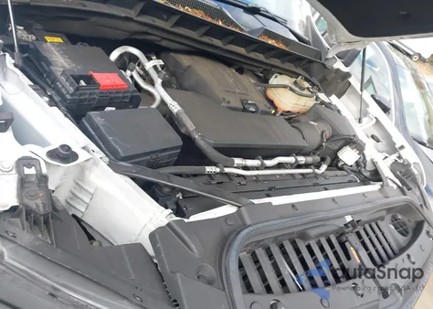 2022 Chevrolet Silverado 1500 4Wd Short Bed Custom z USA, uszkodzony, nr VIN 3GCPDBEK8NG505229